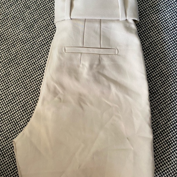 Aritzia shorts - Picture 3 of 4